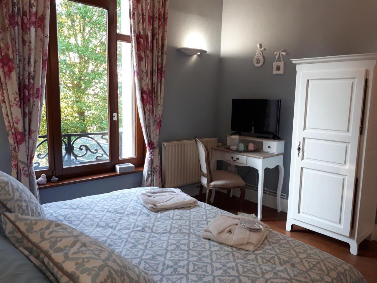 Le Manoir De La Mantille Caudry Luaran gambar