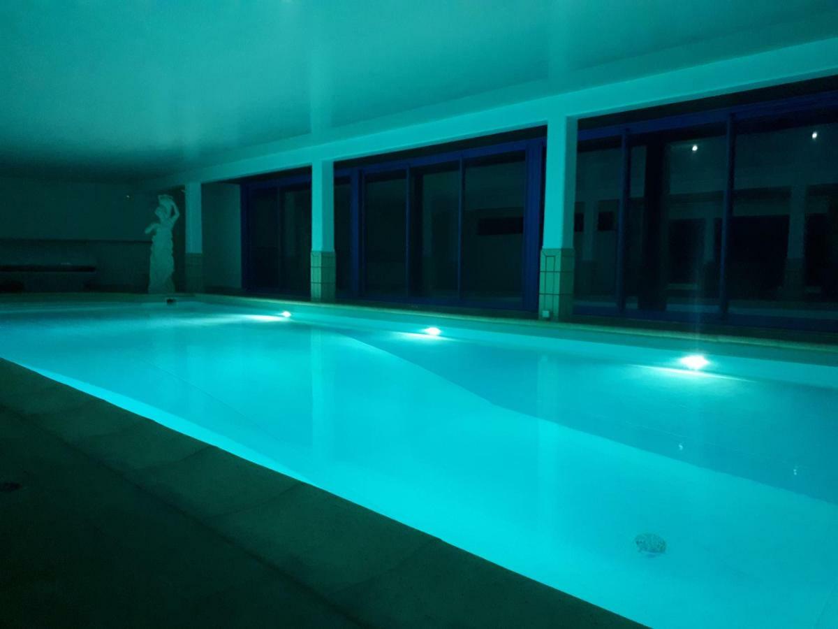 Le Manoir De La Mantille Caudry Luaran gambar